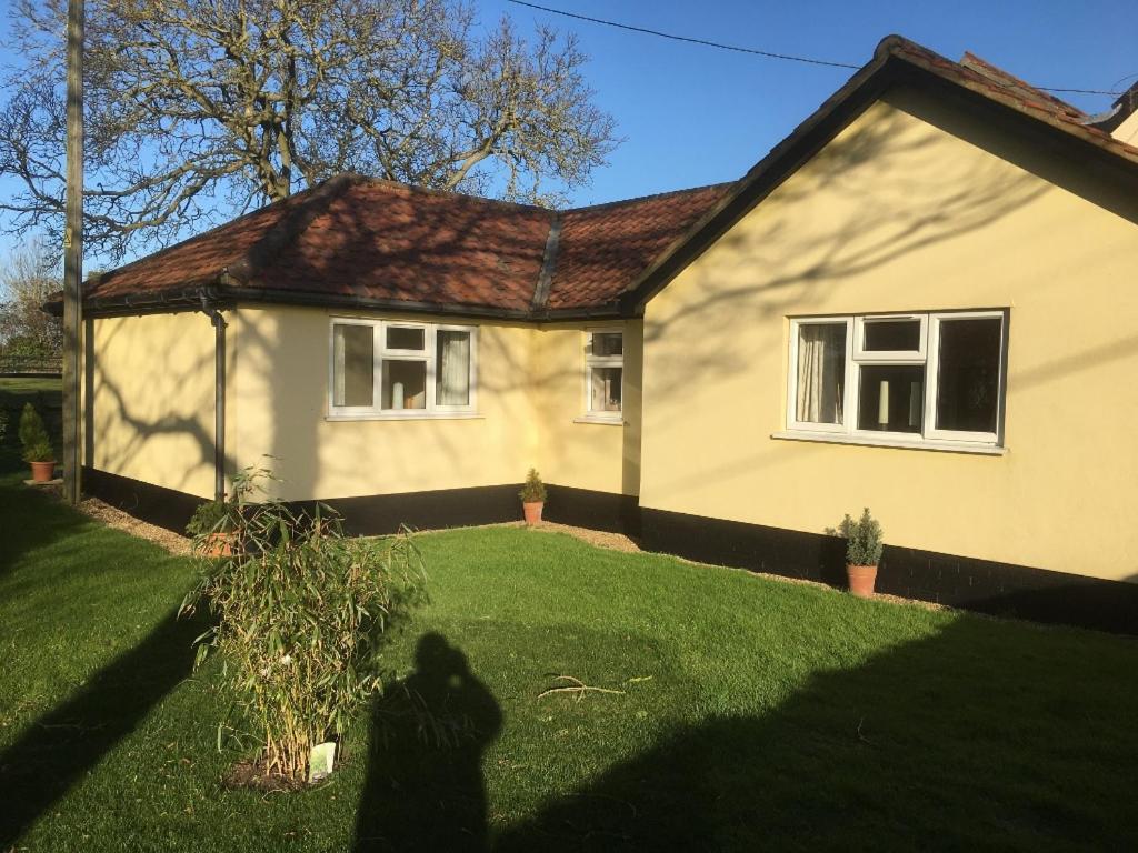 Hintlesham Claremont Cottage المظهر الخارجي الصورة